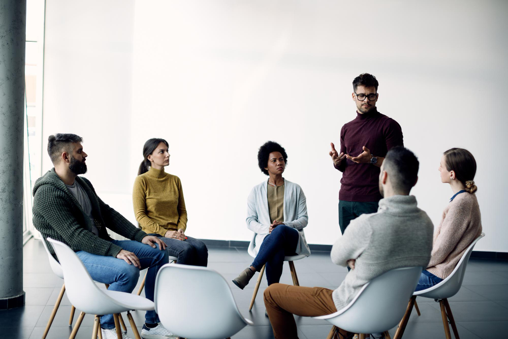 How Substance Abuse Treatment Helps You Find Reasons to Stay