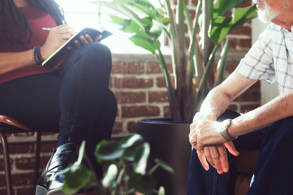 Signs of Opioid Addiction: Physical, Behavioral, and What to Do in an Emergency